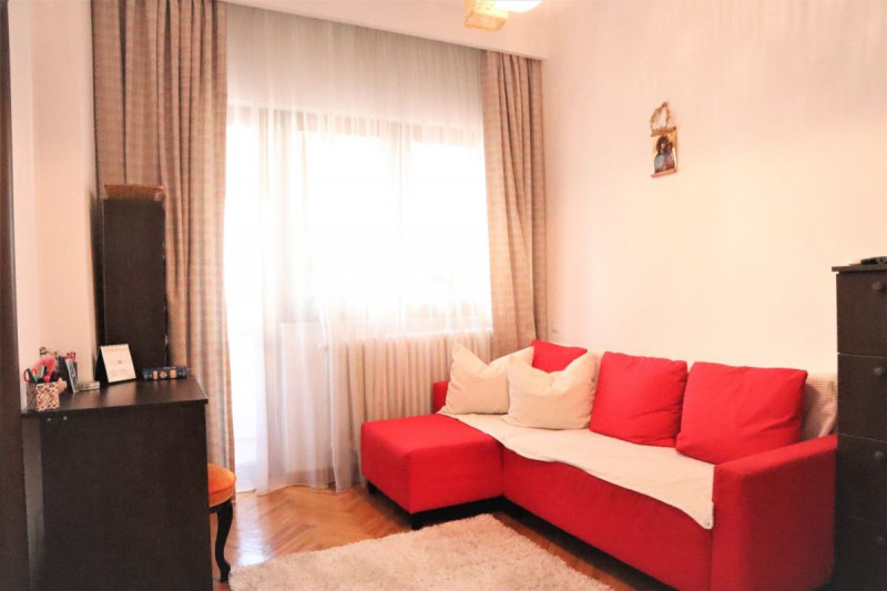Romana – ASE, Apartament cochet 2 camere si boxa, Comision 0!