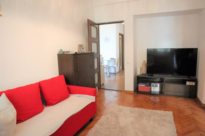 Romana – ASE, Apartament cochet 2 camere si boxa, Comision 0!