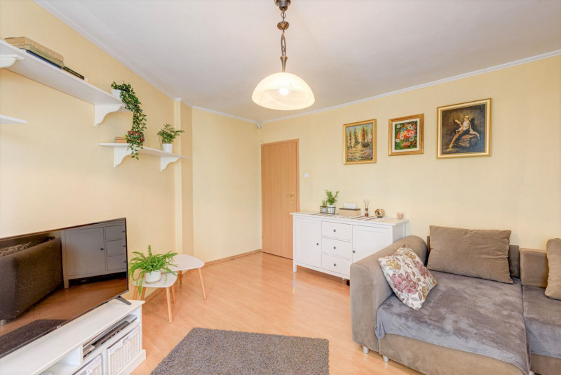 Turda – Parc Regina Maria, apartament 4 camere decomandat cu boxa, 85 mp.