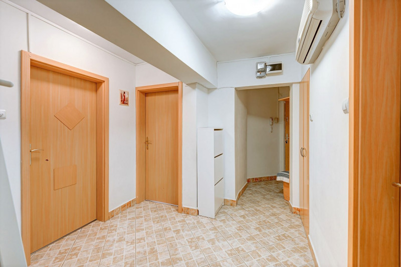 Turda – Parc Regina Maria, apartament 4 camere decomandat cu boxa, 85 mp.