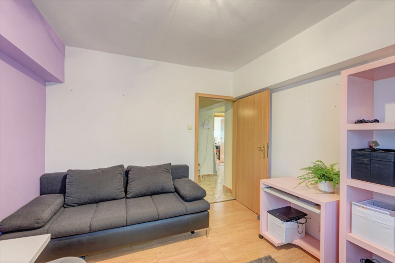 Turda – Parc Regina Maria, apartament 4 camere decomandat cu boxa, 85 mp.