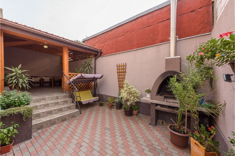 Chitila - Delta Dunarii, Casa eleganta, 326 mp.