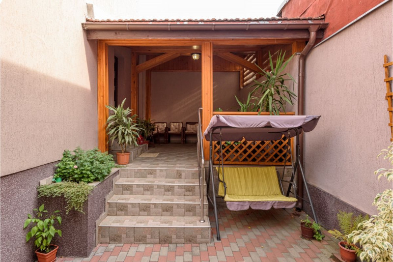 Chitila - Delta Dunarii, Casa eleganta, 326 mp.