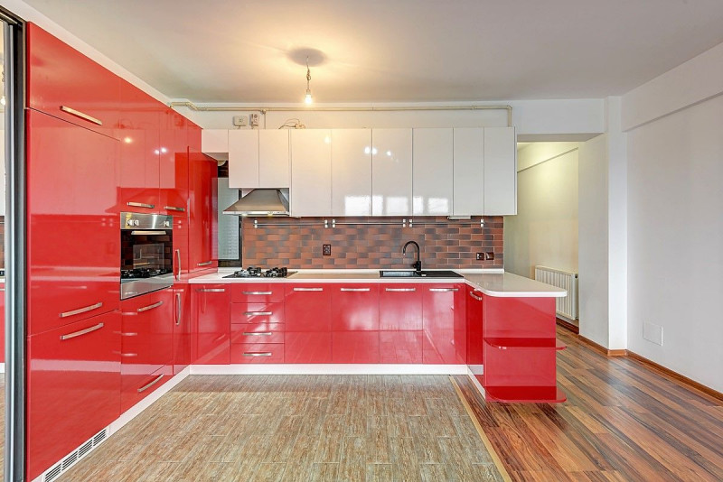 JIULUI - STR. TARNAVENI, APARTAMENT 2 CAMERE, IGIENIZAT, LIBER, 58 MP.