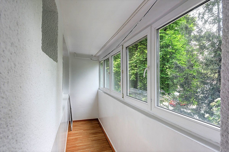 PARC BAZILESCU - METROU, APARTAMENT 2 CAMERE RENOVAT, LIBER, 50 MP.