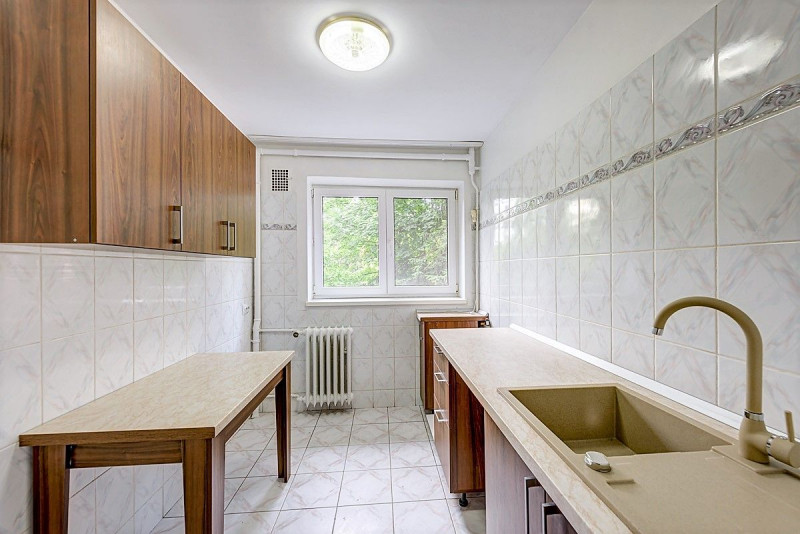 PARC BAZILESCU - METROU, APARTAMENT 2 CAMERE RENOVAT, LIBER, 50 MP.