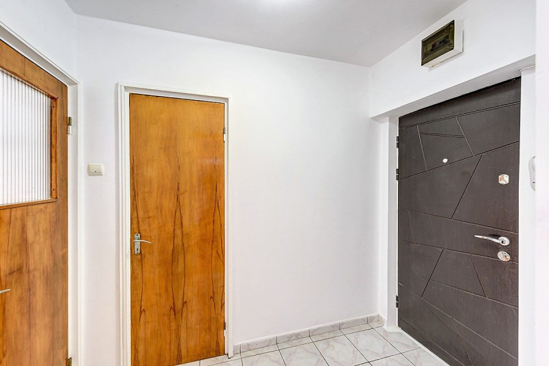 PARC BAZILESCU - METROU, APARTAMENT 2 CAMERE RENOVAT, LIBER, 50 MP.