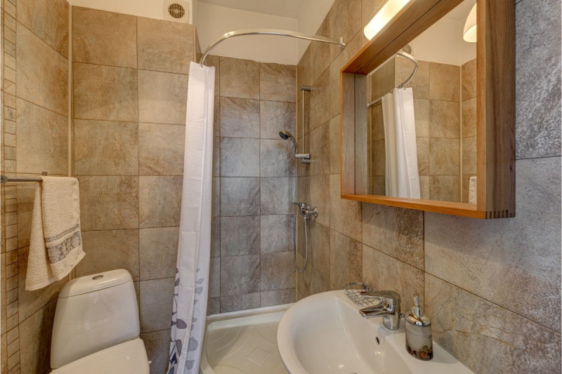 Petrom City – Izbiceni, 2 (sau 3) camere, lift, parcare subterana, boxa, 77 mp.