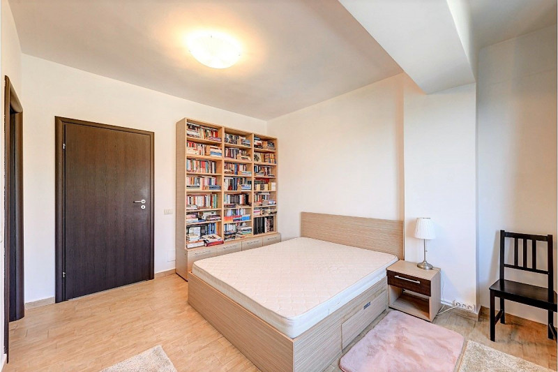 Petrom City – Izbiceni, 2 (sau 3) camere, lift, parcare subterana, boxa, 77 mp.