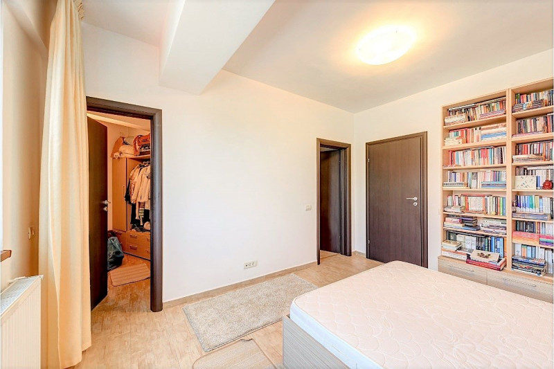 Petrom City – Izbiceni, 2 (sau 3) camere, lift, parcare subterana, boxa, 77 mp.
