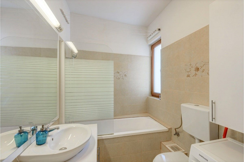 Bazilescu – Lapusneanu, Apartament 2 camere decomandat, 48 mp.