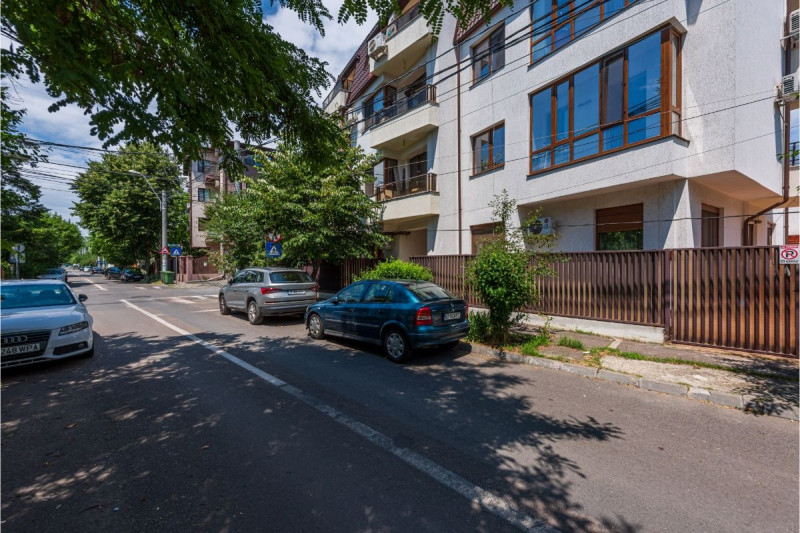 Bazilescu – Lapusneanu, Apartament 2 camere decomandat, 48 mp.