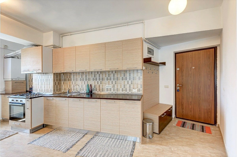 Petrom City – Izbiceni, apartament 2 camere, imobil cu lift, garaj, boxa, 77 mp.
