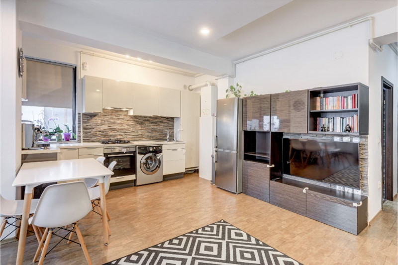 PARC BAZILESCU – ARDEALULUI, METROU, APARTAMENT 2 CAMERE, GATA DE MUTAT, 56 MP. 