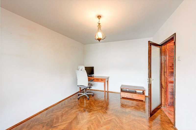 Unirii - Negru Voda, apartament 2 camere spatios, 70 mp.