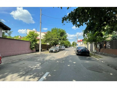Bucurestii Noi - teren liber, 300 mp, cu autorizatie de construire