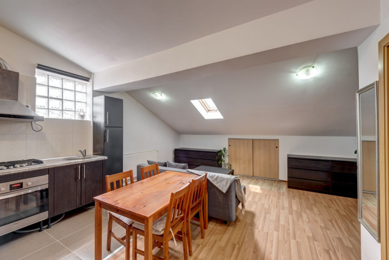 Bucurestii Noi - Str. Durau, apartament 3 camere, gata de mutat, 53 mp.