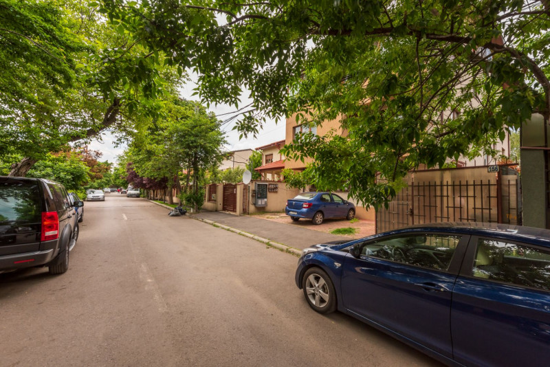 Bucurestii Noi - Str. Durau, apartament 3 camere, gata de mutat, 53 mp.