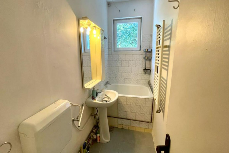 Parcul Lunca Florilor - P. Nicolae, apartament 2 camere, centrala proprie.