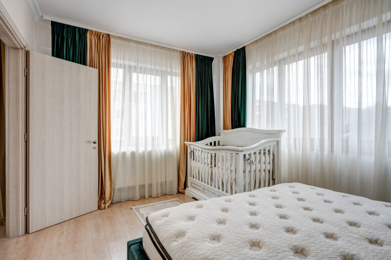 Jiului – J8 Office Park, apartament 3 camere, 77 mp.