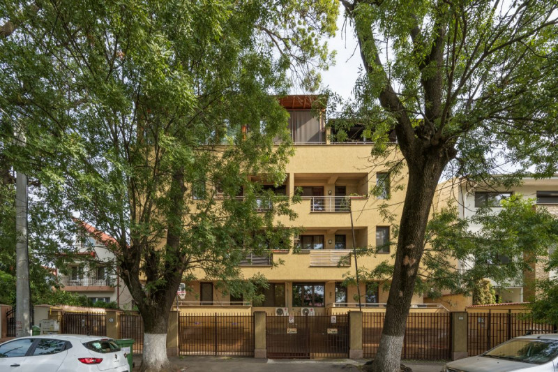 DAMAROAIA – IZBICENI, Apartament 3 camere, 2 bai, curte, garaj, boxa, 120 mp.