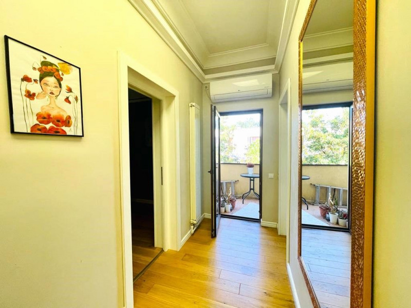 Pajura - Presei, Apartament 3 camere deosebit, centrala proprie.