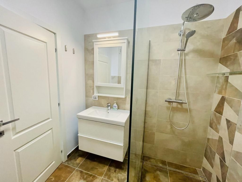 Bucurestii Noi – Apartament 3 camere nou, splendid, garaj, lift, terasa, 81 mp.