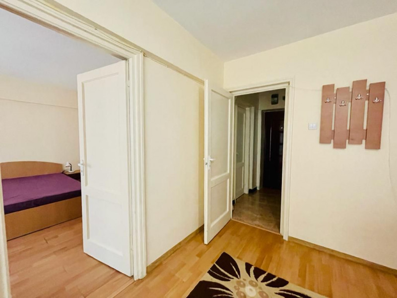 Universitate - Apartament de 2 camere, centrala de bloc,  Comision 0. 