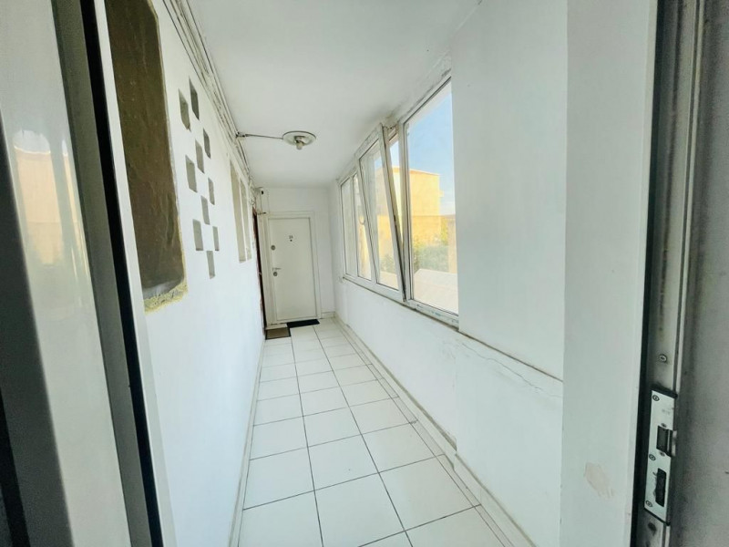 Universitate - Apartament de 2 camere, centrala de bloc,  Comision 0. 