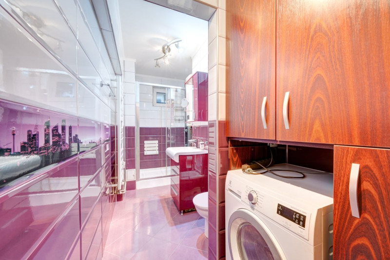 REZERVAT – Pajura, Apartament 3 camere, etaj 1, 70 mp, stare buna. 