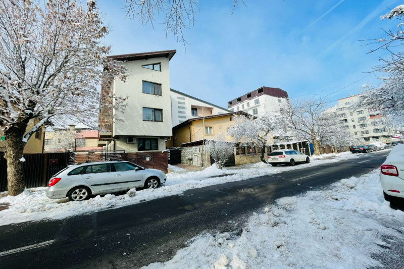 Sos. Chitilei – Triumfului 58, Apartament 3 camere gata de mutat, 61 mp. 