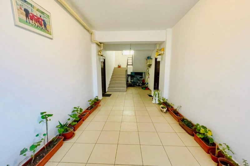 Dobroesti, apartament 3 camere, igienizat, et.1, 69 mp.