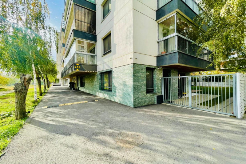 NORTHSIDE PARK GARDEN, APARTAMENT 2 CAMERE SPLENDID, CU TERASA, PARC SI PONTON.