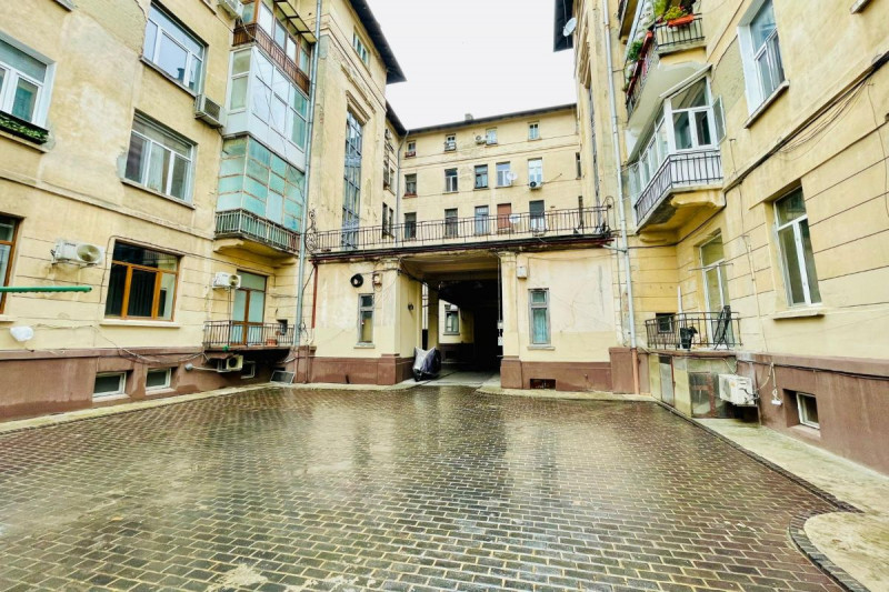 Romana - Dacia 32, apartament 3 camere, 90 mp.