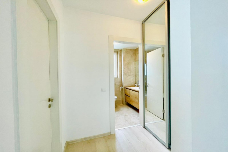 Floreasca Residence - apartament 2 camere si parcare subterana, 70 mp.