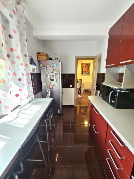 De vanzare apt 3 camere cu gradina in Bucurestii Noi - Parc Bazilescu