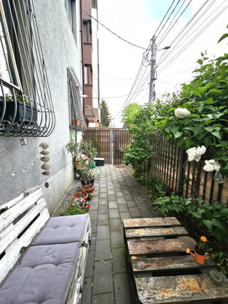 De vanzare apt 3 camere cu gradina in Bucurestii Noi - Parc Bazilescu
