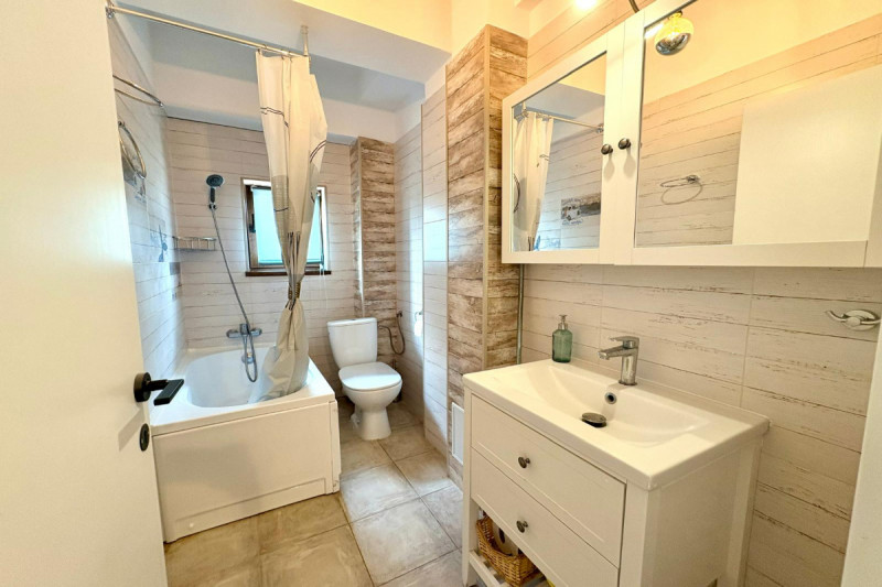 BUCURESTII NOI – Apartament 2 camere decomandat, igienizat, 60 mp.