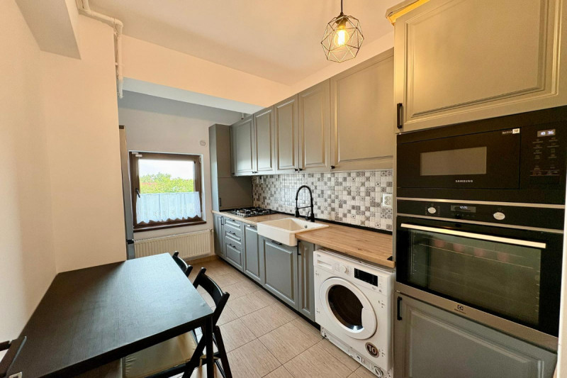 BUCURESTII NOI – Apartament 2 camere decomandat, igienizat, 60 mp.