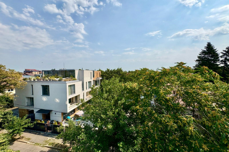 BUCURESTII NOI – Apartament 2 camere decomandat, igienizat, 60 mp.