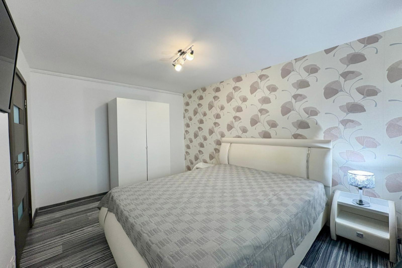 APUSULUI – Apartament 2 camere renovat, gata de mutat, 50 mp.