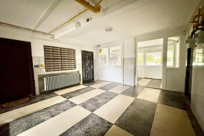 APUSULUI – Apartament 2 camere renovat, gata de mutat, 50 mp.