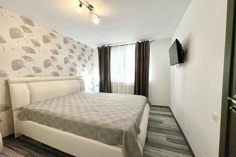 APUSULUI – Apartament 2 camere renovat, gata de mutat, 50 mp.
