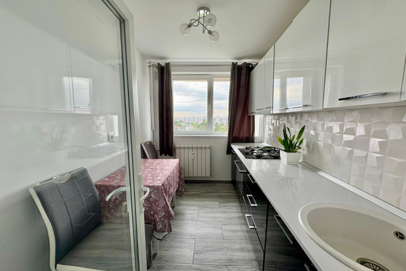 APUSULUI – Apartament 2 camere renovat, gata de mutat, 50 mp.