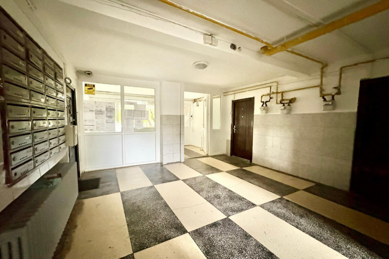 APUSULUI – Apartament 2 camere renovat, gata de mutat, 50 mp.
