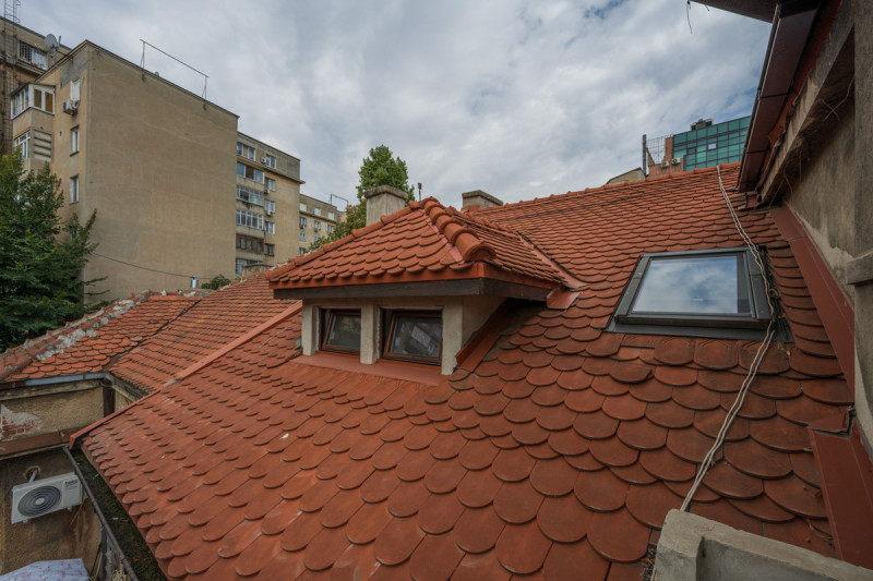 P-TA LAHOVARI, VILA REPREZENTATIVA PENTRU BIROURI, 425 MP.