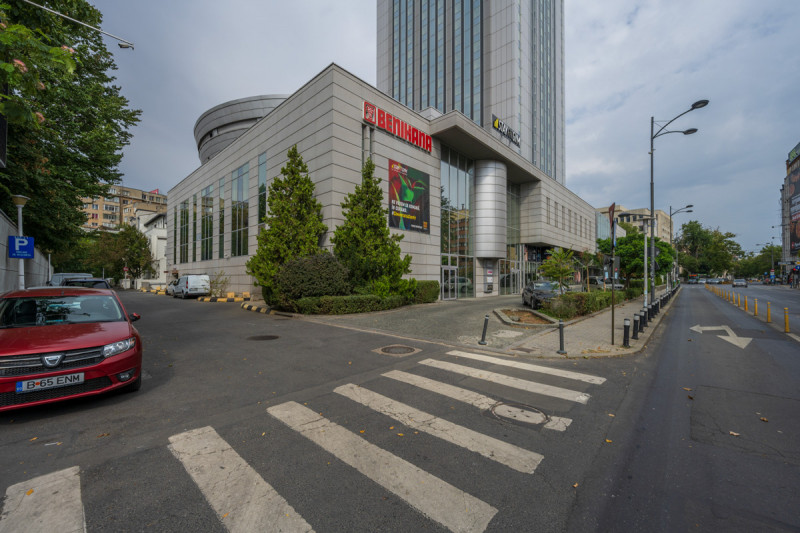 P-TA LAHOVARI, VILA REPREZENTATIVA PENTRU BIROURI, 425 MP.