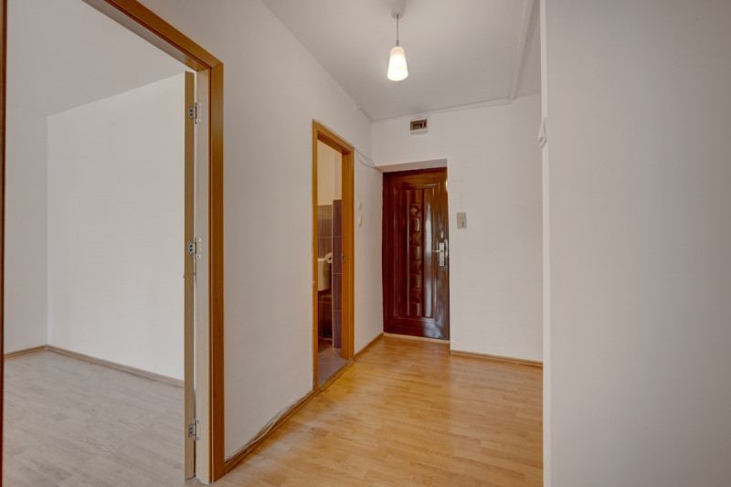 Tei - Facultatea de Constructii, garsoniera igienizata, et. 3, 41 mp.