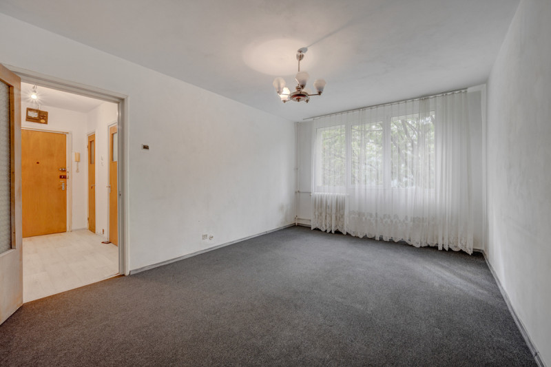 Romancierilor – Lunca Cernei, apartament 3 camere decomandat, 65 mp.