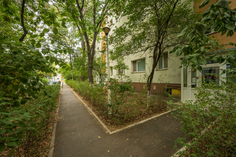 Romancierilor – Lunca Cernei, apartament 3 camere decomandat, 65 mp.